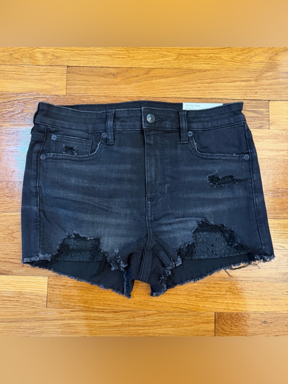 American Eagle High-Rise Shortie Black Denim Distressed Jean Shorts - Size 8 NWT - Picture 8 of 9